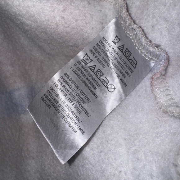 EUC Peace Love World Blessed Heart Abstract Print Sweatshirt Size Medium - Picture 5 of 8